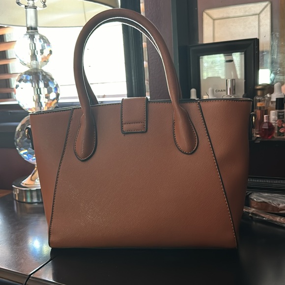 Camel Leather Matching Purse and Wallet - Picture 5 of 5